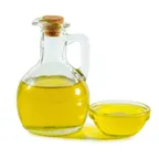 Huile d’olive extra vierge — spécialité italienne servie au marché