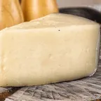 Palscoli del Chianti — fromage italien servi à la coupe au marché